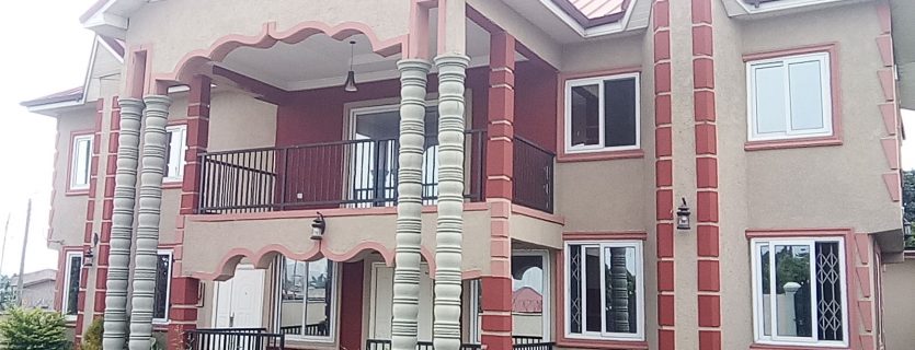 6 Bedroom House at Kasoa for sale